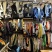 童装实体店，大部分都是当季的服装，基本都是中大童的