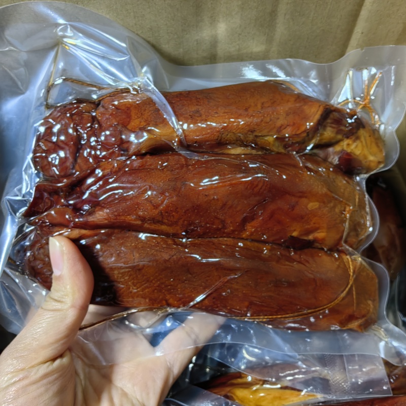 川味烟熏腊舌尖（腊肉香肠等一手货源直销）支持贴牌一件代发