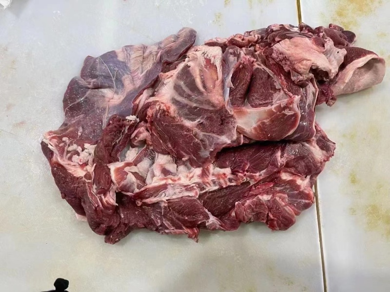 去骨羊肉，新剔纯干无水大羊前后腿肉制作，现货大量供应！