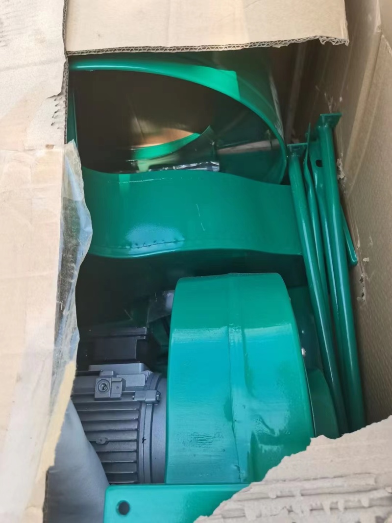 出售全新560颗粒机客户因场地原因无法使用，需要的老板