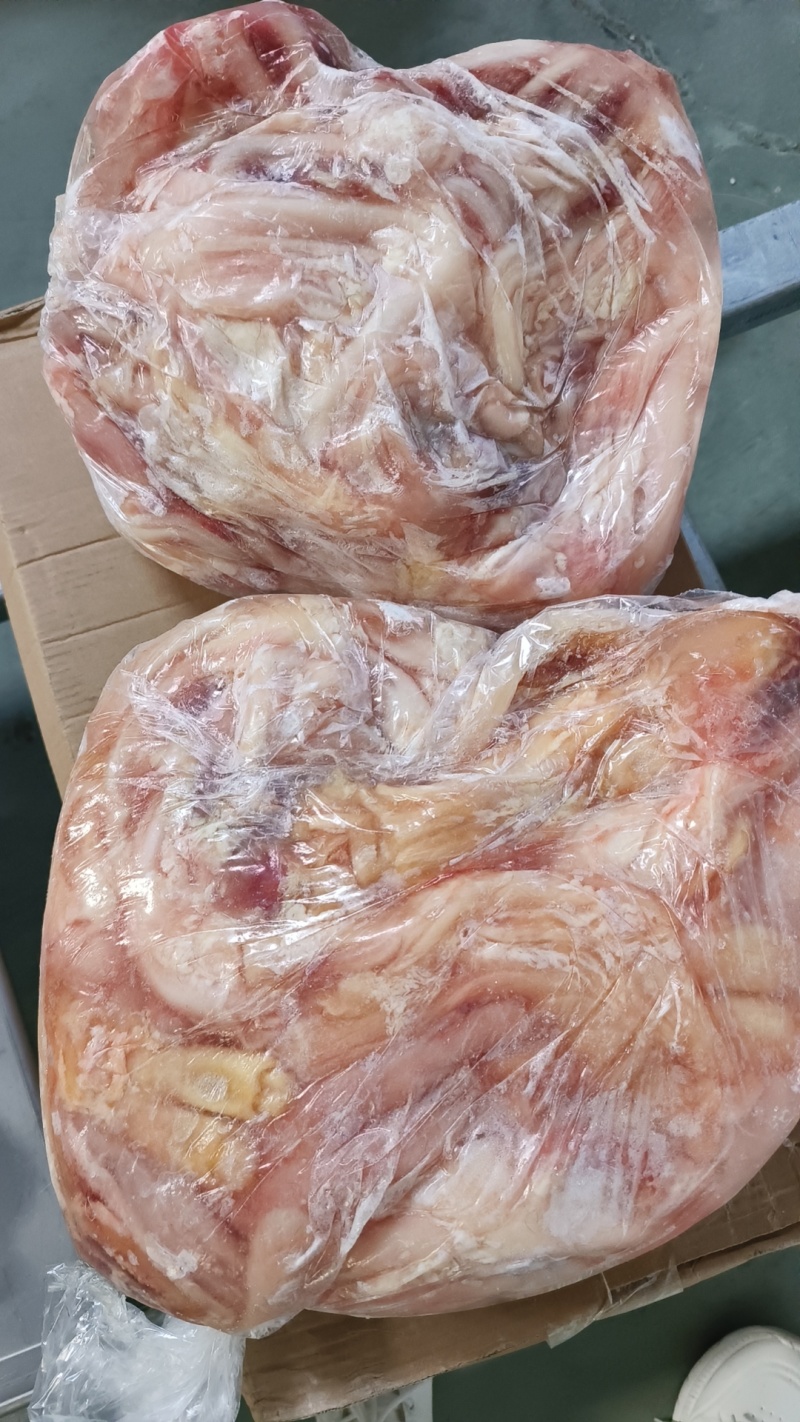 牛蹄筋，牛主筋生的，一件40斤，一件4小包，质量保证，