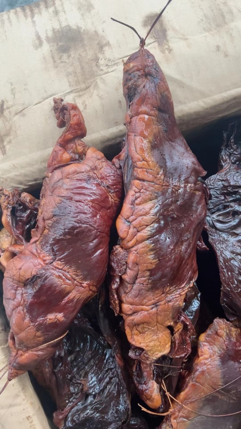 烟熏腊猪心（腊肉香肠源头工厂一手货源量大从优）