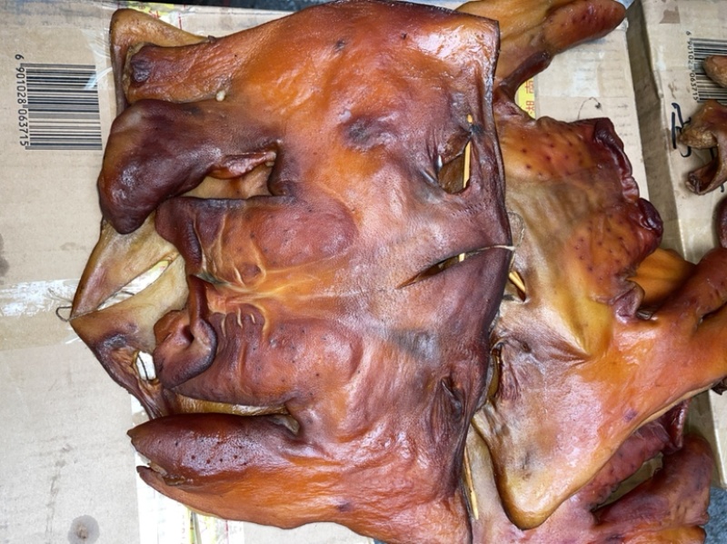 烟熏腊猪头皮（腊肉香肠源头工厂量大从优）
