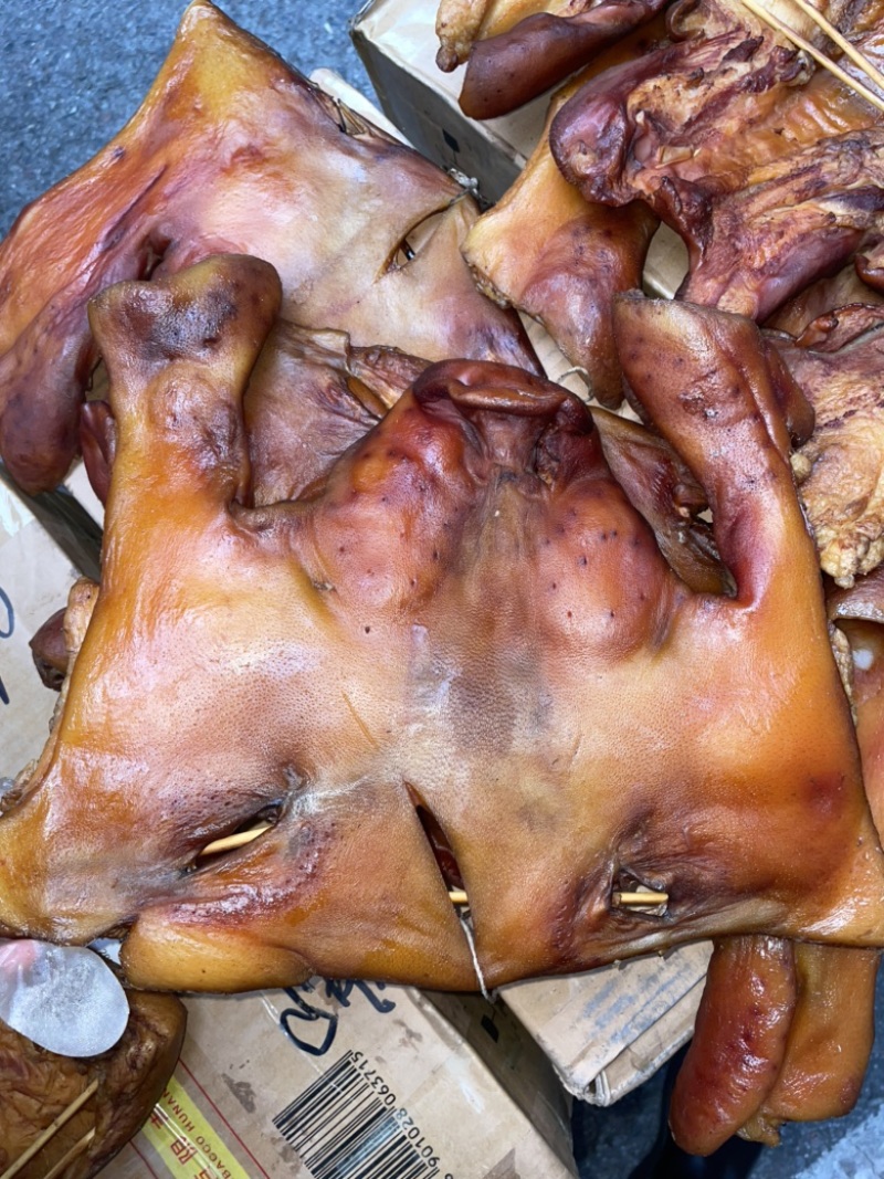 烟熏腊猪头皮（腊肉香肠源头工厂量大从优）