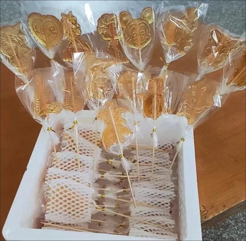 新款十二生肖卡通人物糖画批发，手工制作，纯糖无添加