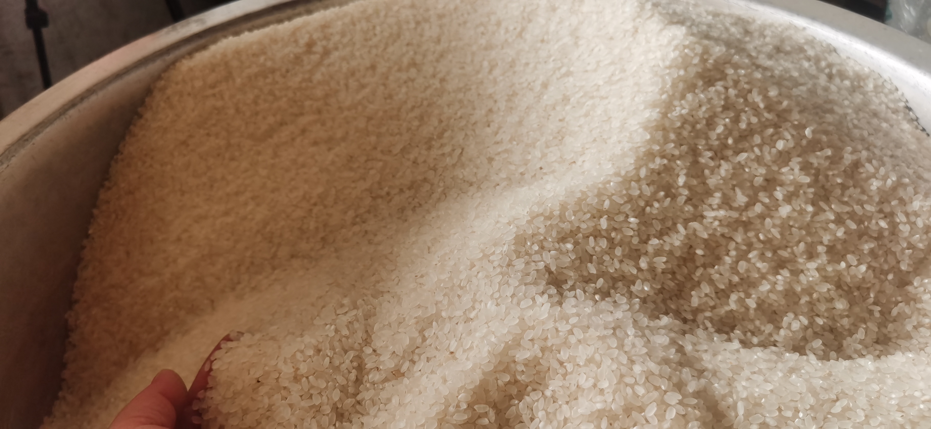 一锅正在慢火熬煮的栗子稀饭