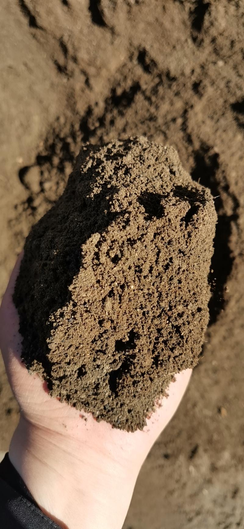 营养土，蚯蚓土，蚯蚓肥，花肥，改良土，有机土，种植土