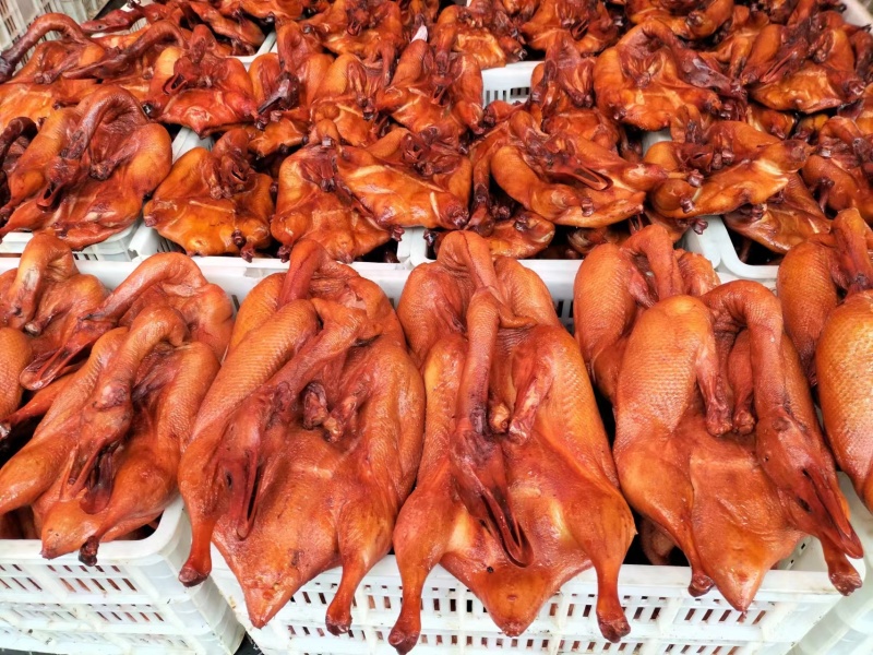 烟熏板鸭，厂家供应，品质保证，货源充足！！