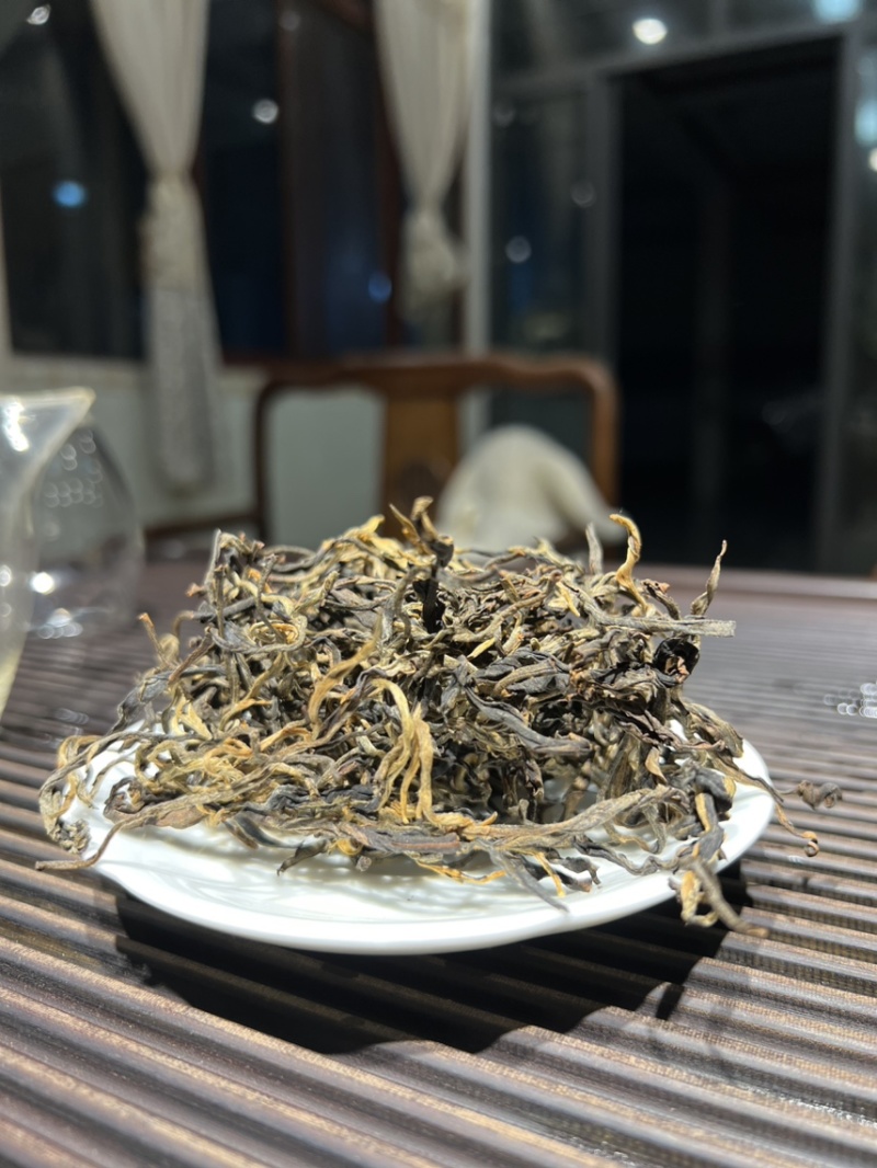 版纳之颠勐宋滑竹梁子老树晒红，回甘口感丰富……