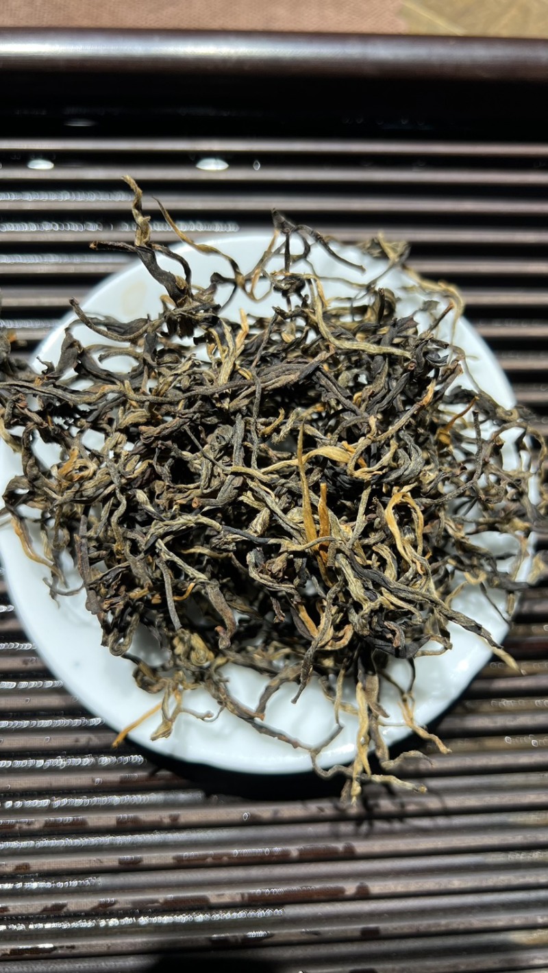版纳之颠勐宋滑竹梁子老树晒红，回甘口感丰富……