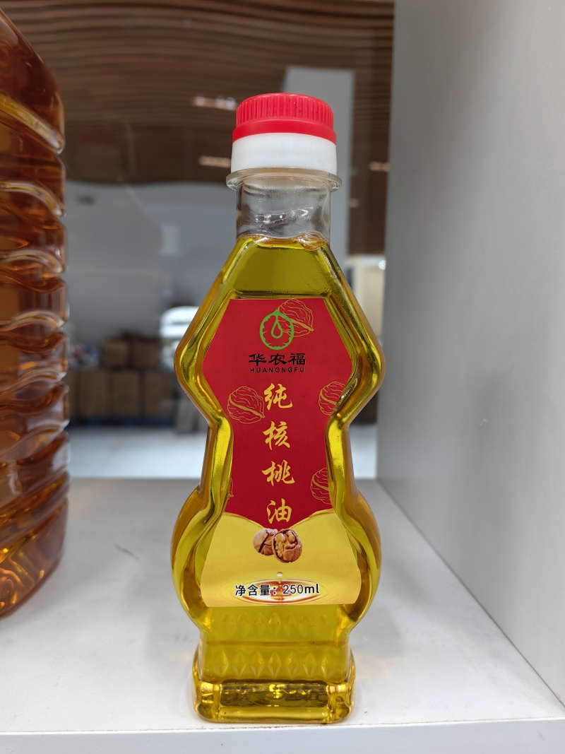 【云南纯核桃油批发包】纯核桃压榨食用油无添加无调和核桃油