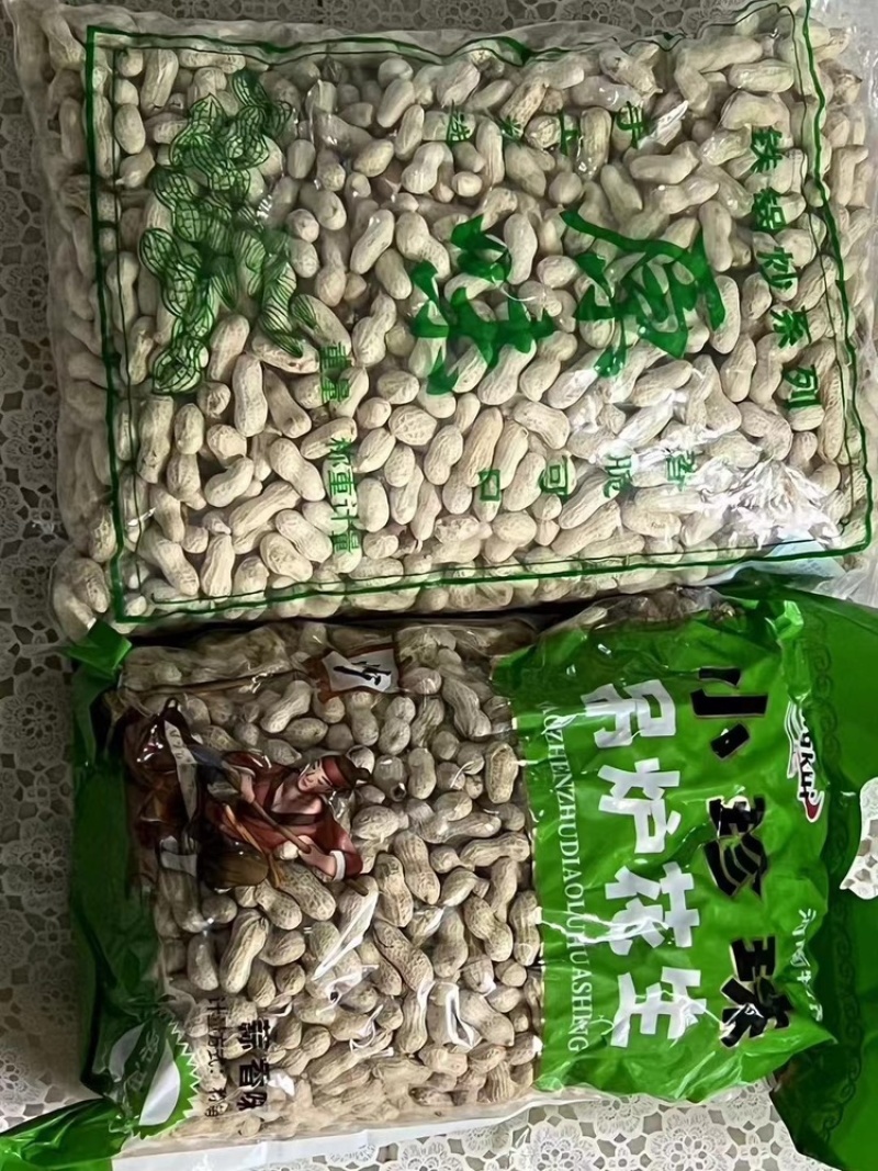 炒花生一件50斤，原味，五香，蒜香都有现货，来电咨询有优惠