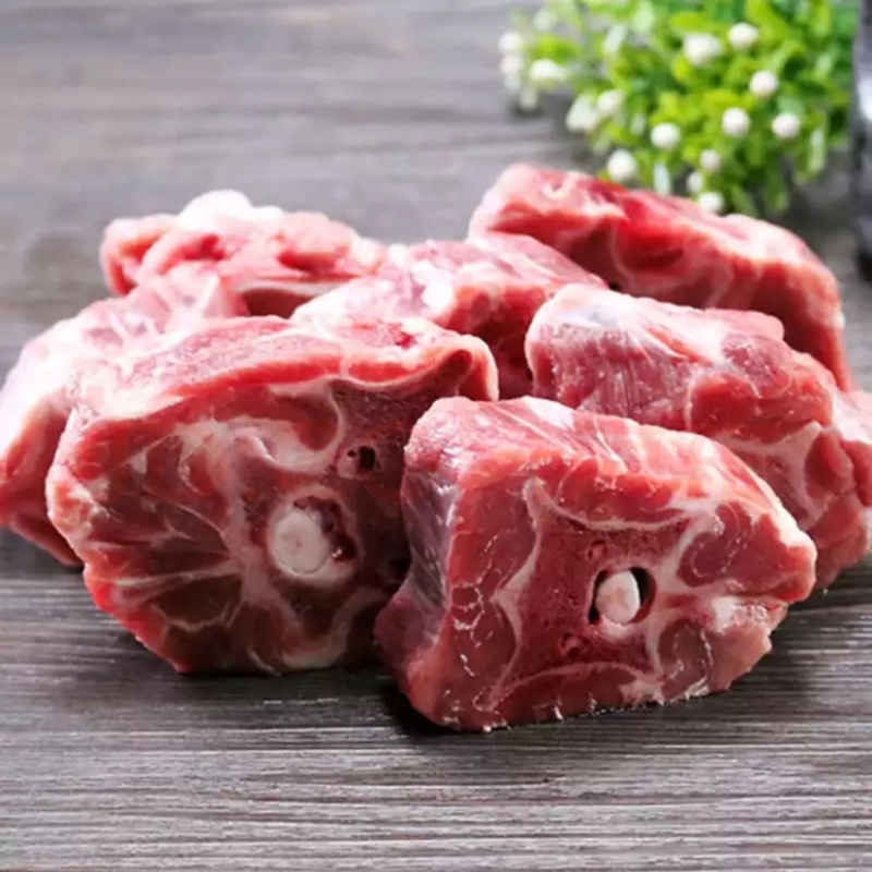 新鲜羊脖子4斤批发现杀羊脊骨羊脖骨多肉食材羊骨头包邮