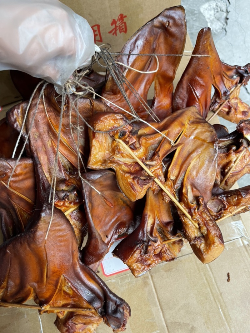 【腊肉】纯干腊猪耳朵（源头工厂腊肉香肠批发）