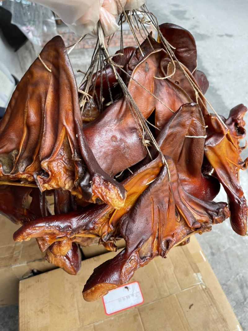 【腊肉】纯干腊猪耳朵（源头工厂腊肉香肠批发）