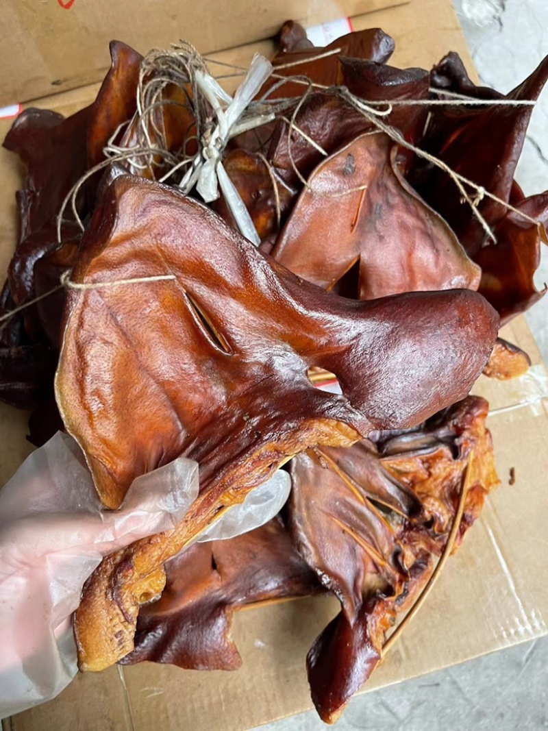 【腊肉】烟熏干腊猪耳（腊肉香肠批发一手货源量大从优）