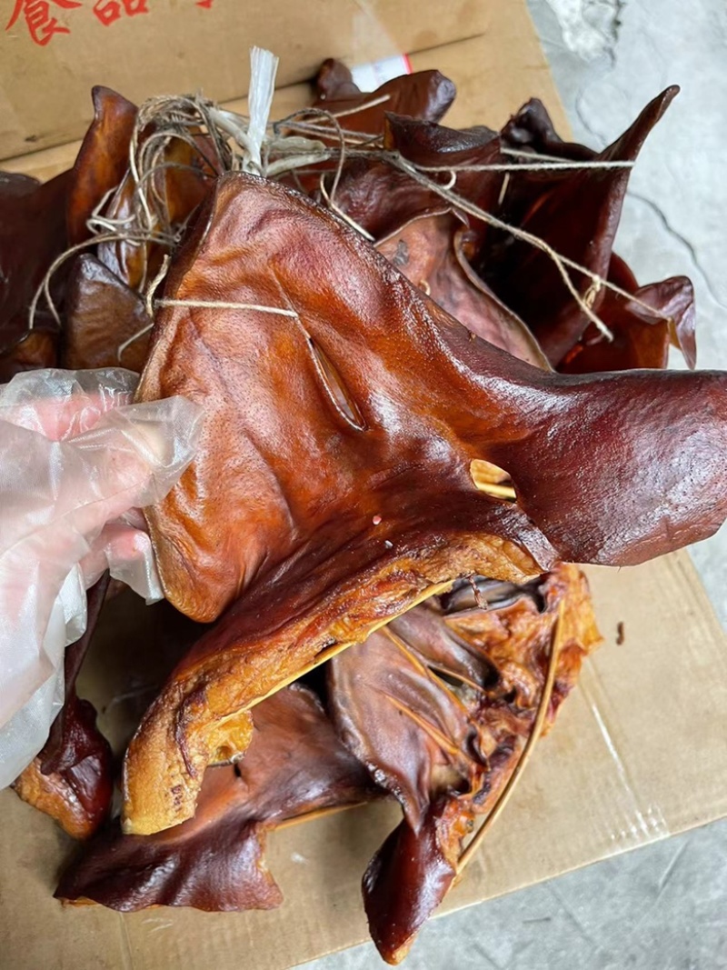 【腊肉】烟熏干腊猪耳（腊肉香肠批发一手货源量大从优）