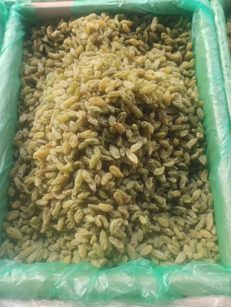 新疆葡萄干品种齐全吐鲁番特级无核葡萄干