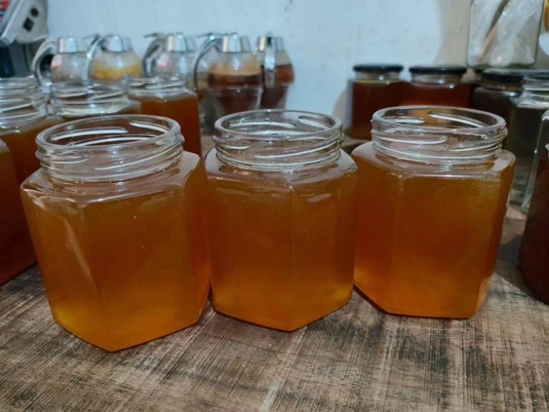 深山野生蜂蜜正宗百花蜜质量保证优质蜂蜜欢迎来电