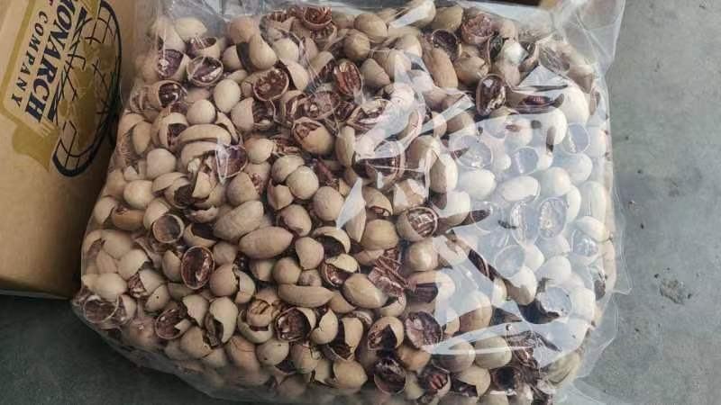 奶香碧根果有点炸果便宜处理量大从优，规格很多欢迎来谈