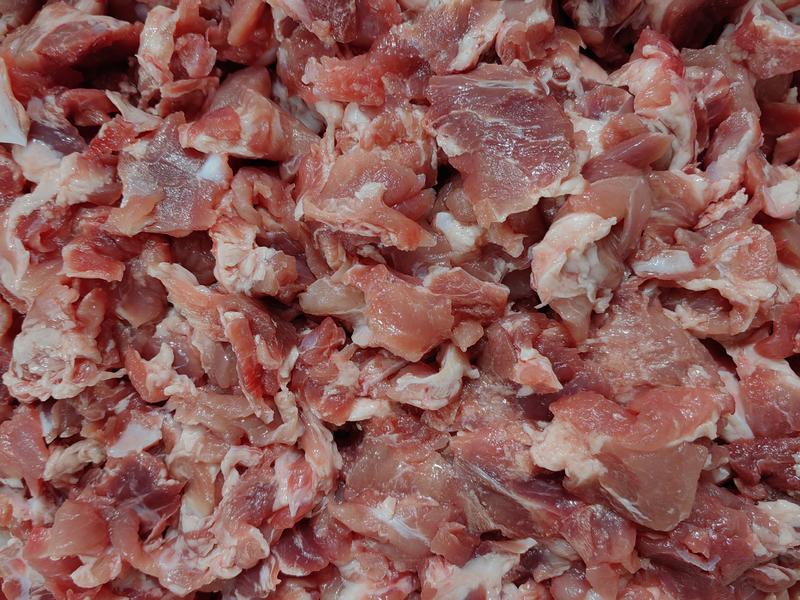 厂家直销精碎肉，肉粒，大块肉长年生产