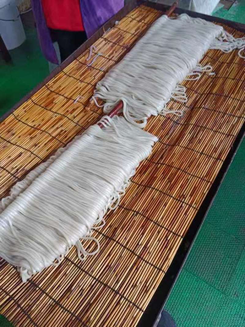 河北精品红薯粉条大量供货，自家晾晒，品质保证规格多样可选