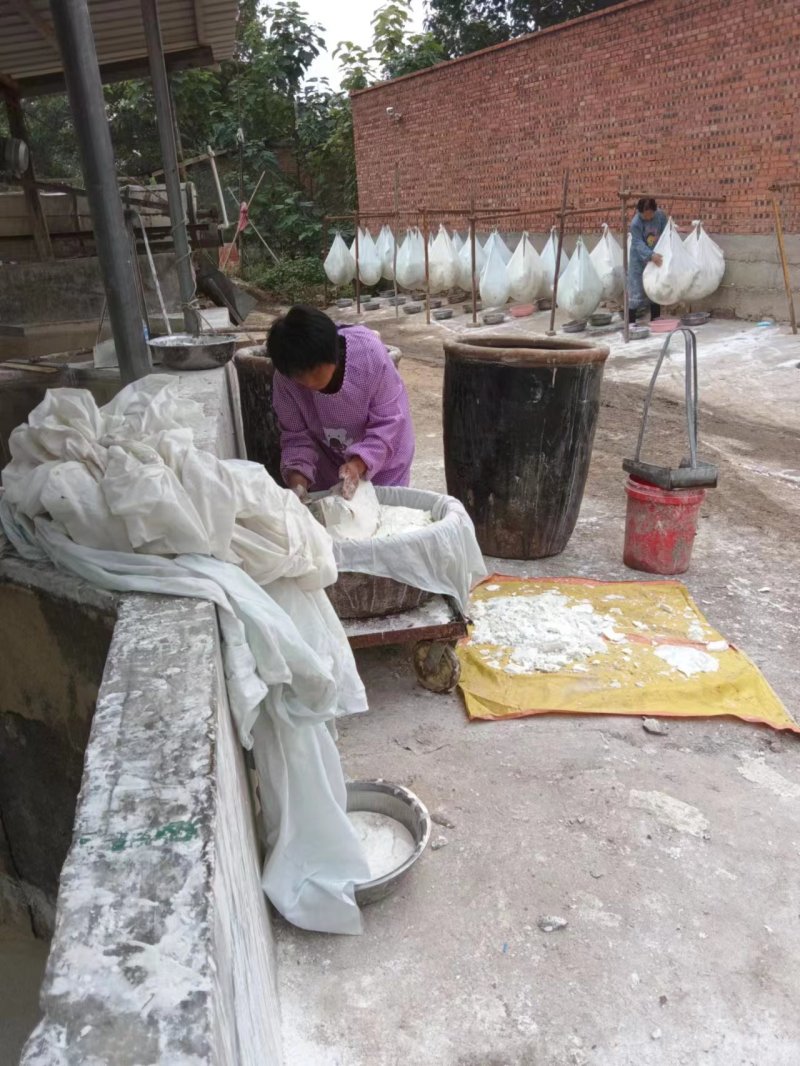 精品红薯淀粉大量上市，河北产地一手货源，货源充足稳定