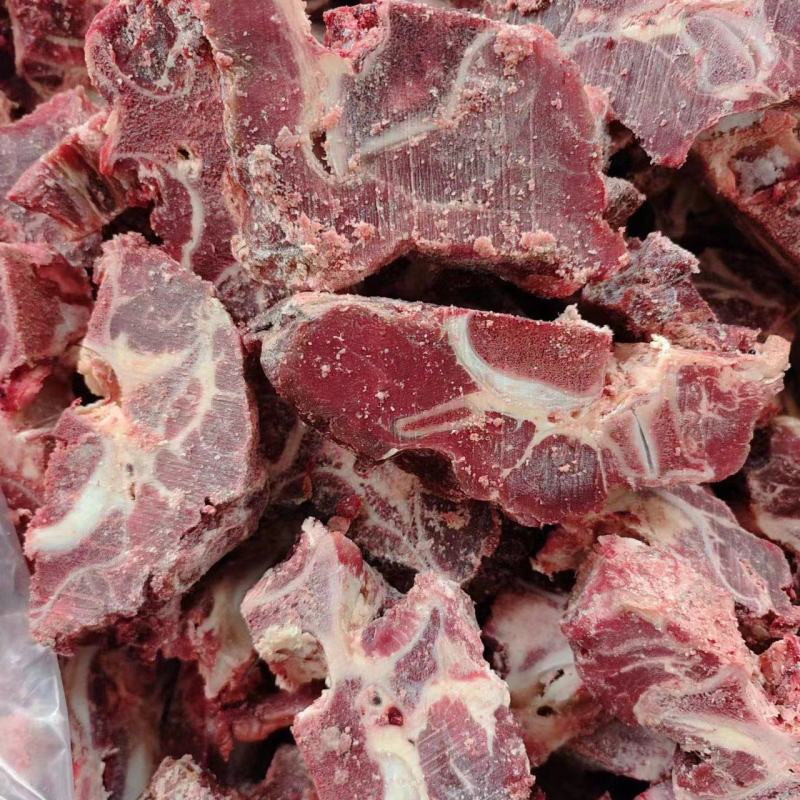 满肉牛脖骨