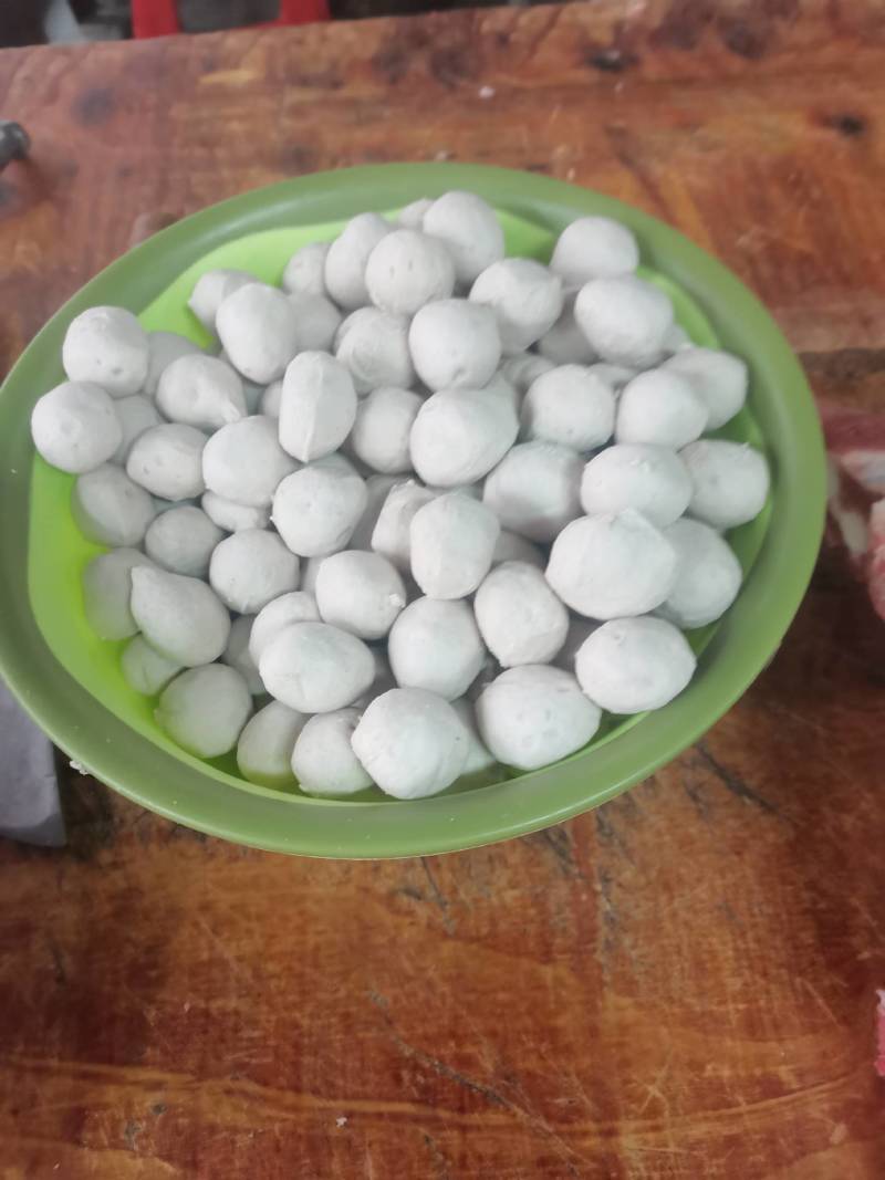 广西新鲜猪肉丸，肉丸，脆口弹牙。量大价优欢迎咨询