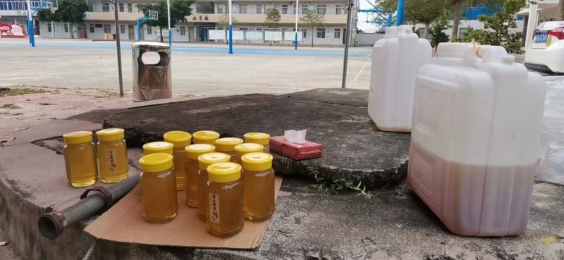 农家深山土蜂冬蜜（鸭脚木蜜）