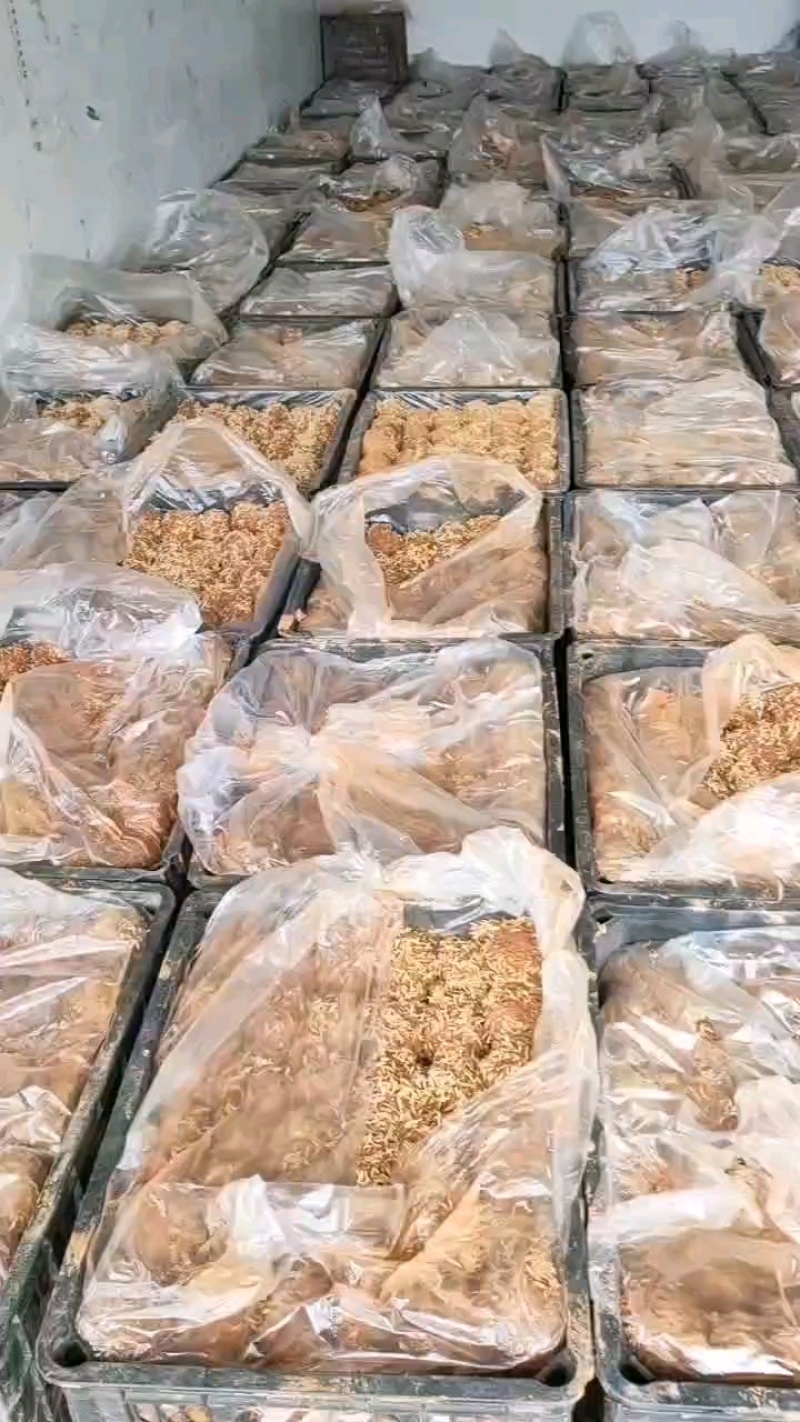 【谷壳包泥松花蛋】赶集早市畅销单品，一手货源，质量可靠
