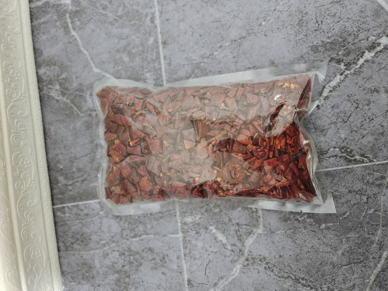 去籽辣椒段辣度中辣，一斤小包装系列《椒万农食品》