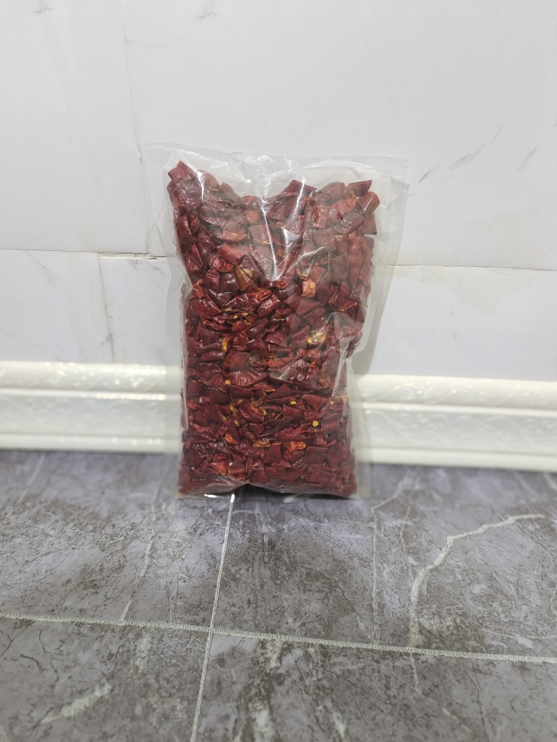 去籽辣椒段辣度中辣，一斤小包装系列《椒万农食品》
