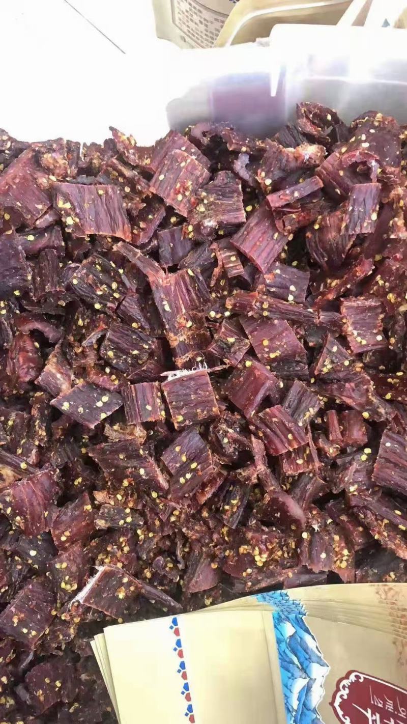 凉山手撕牛肉干，美味好吃，价格美丽，欢迎进店咨询采购！