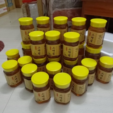 纯中华土蜂蜜，鸭脚木蜜