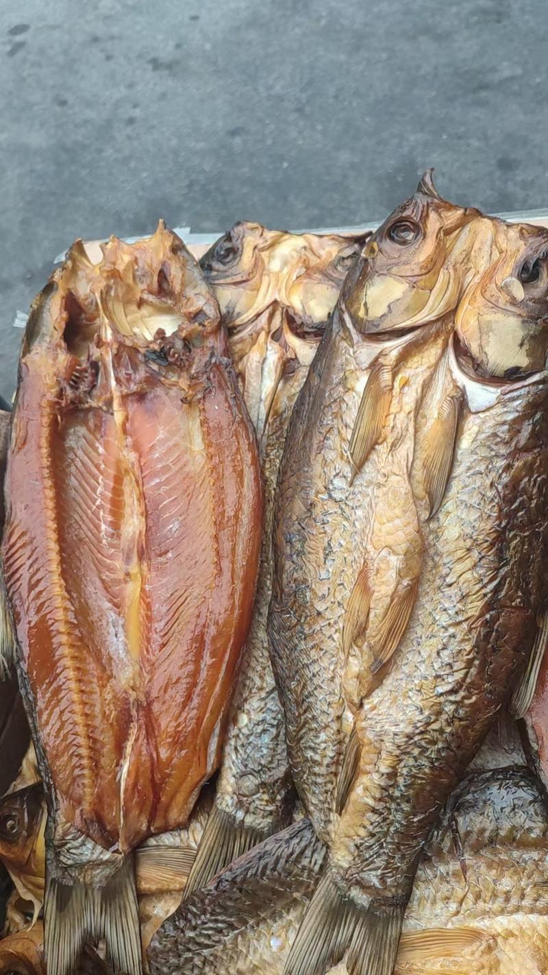 四川特产烟熏腊鱼农家风味柴火风干鱼水产咸鱼干年货批发