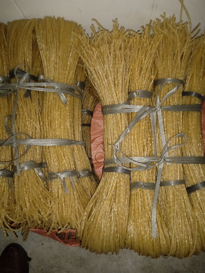 广西桂林市灌阳县正宗手工红薯粉丝，量大，货源充足