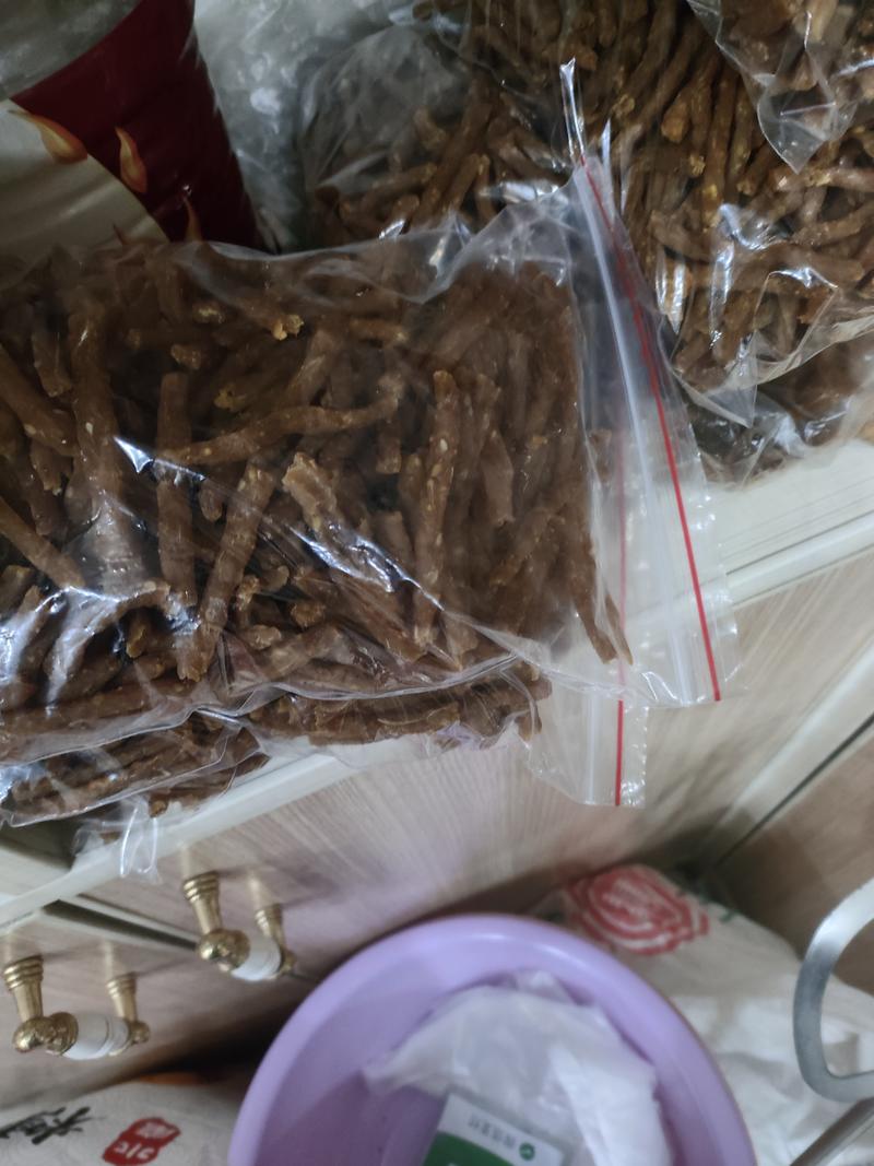 长寿之乡铜鼓县特产(红薯丝干)又叫地瓜丝干，纯有机肥种植