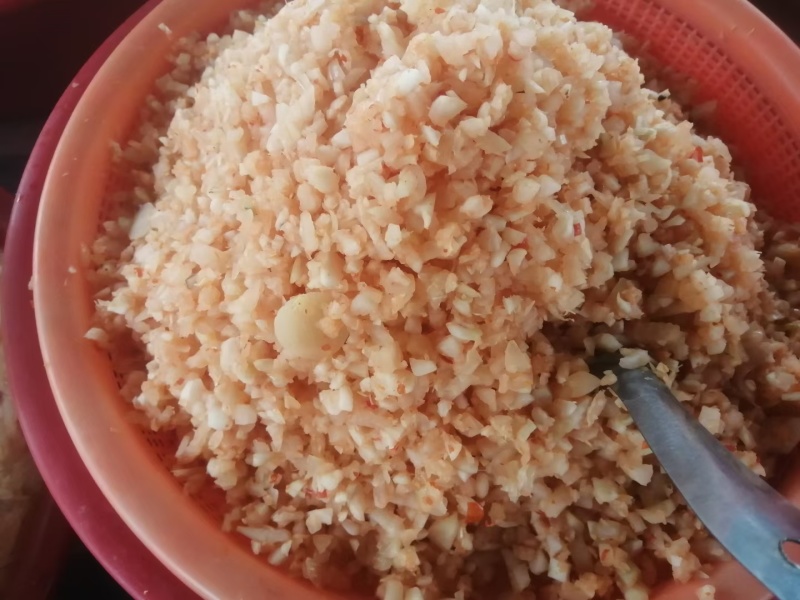 腊肉香肠酸菜干豆腐豆皮炸辣椒