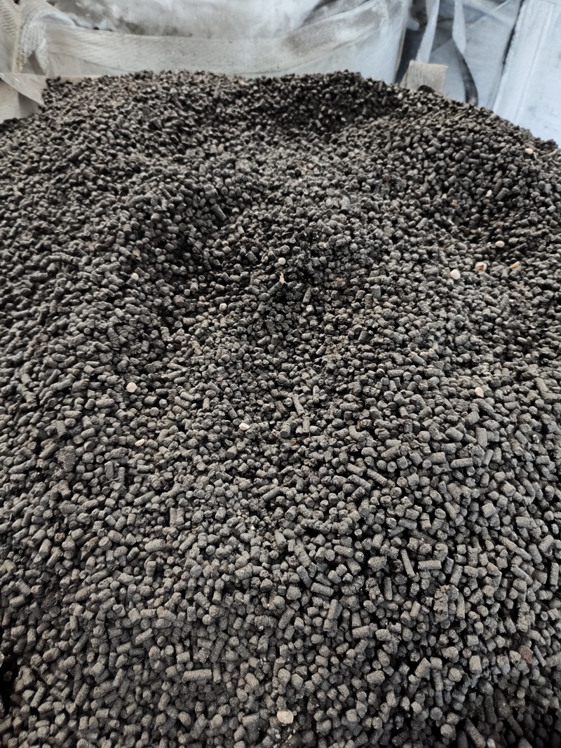 肉骨粉颗粒生物有机肥厂家直供全国发货瓜果蔬菜均可适用