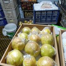 玉露香春节低价供应，75起步半斤以上，果面干净，好吃水份