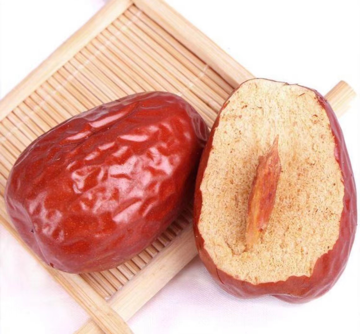 大麦与大枣的实物图