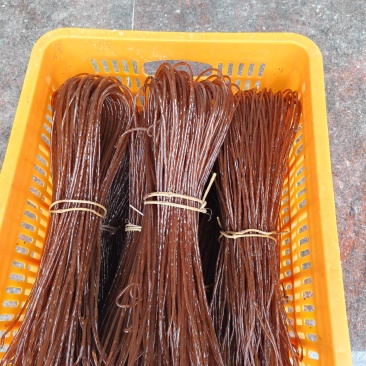 湖南正宗农家手工红薯粉条品质口感纯正，（纯红薯淀粉制作）