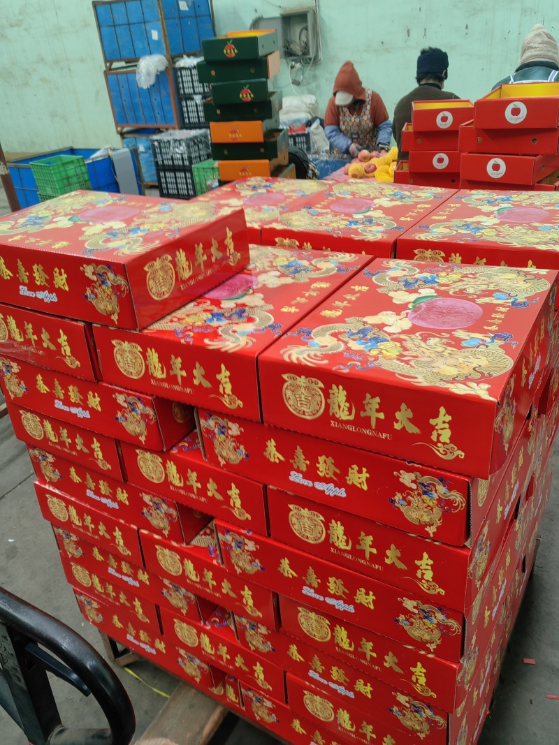 精品新年各种礼盒，货源充足产地直发，欢迎选购
