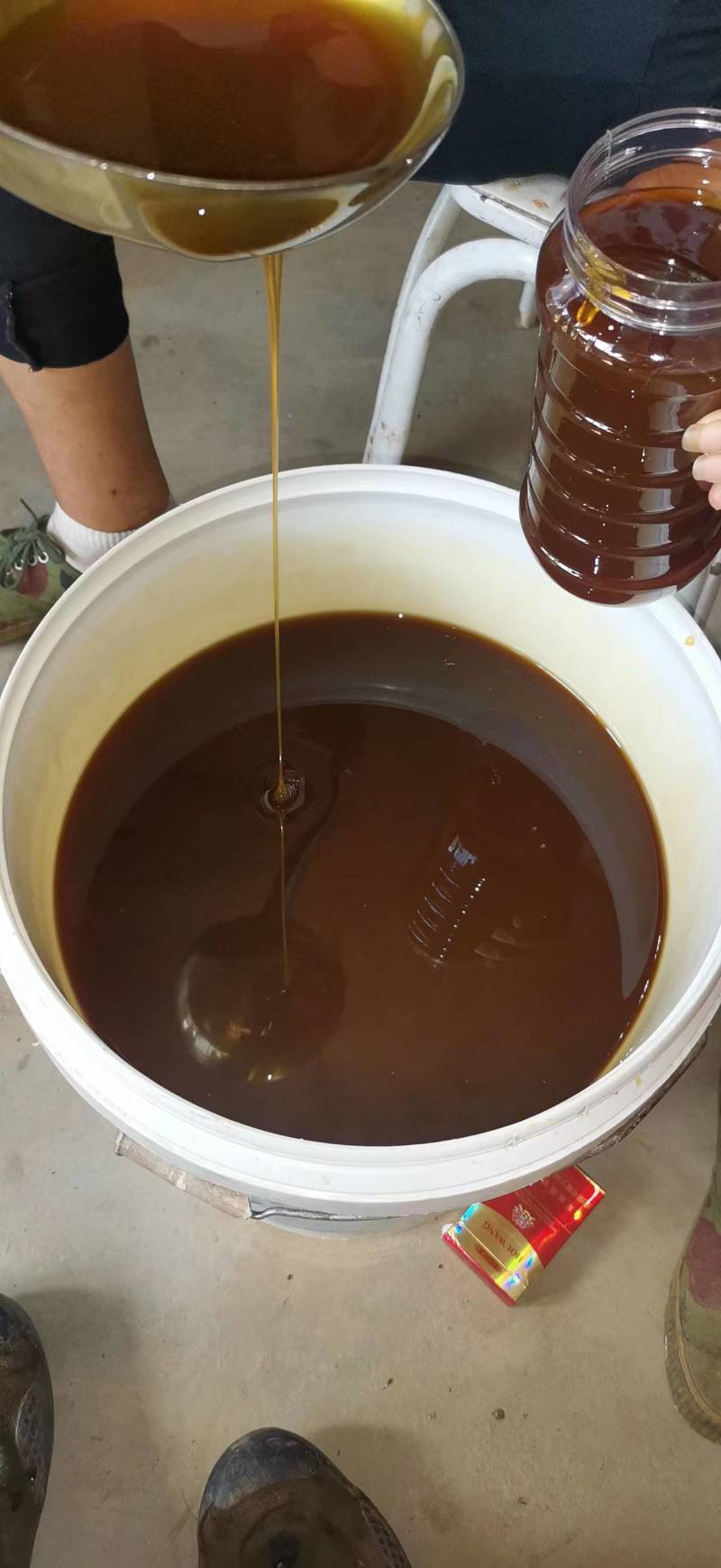 百花蜜正宗土蜂蜜天然蜂蜜大山养殖不满意包退