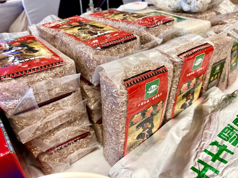 佤云上品旱谷红米（两斤精装）每天一餐，身体健康！