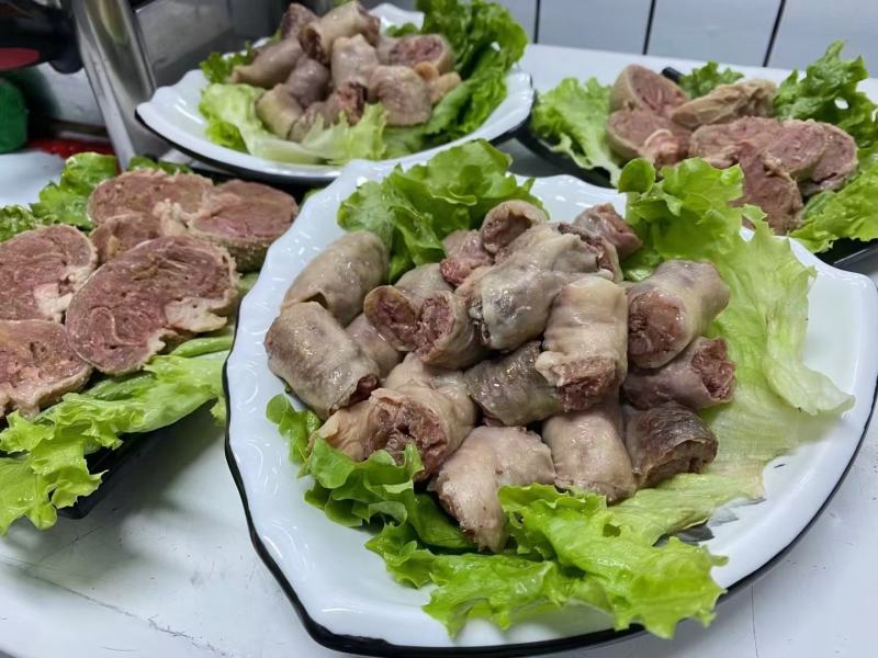 羊肠灌肉里面都是瘦肉