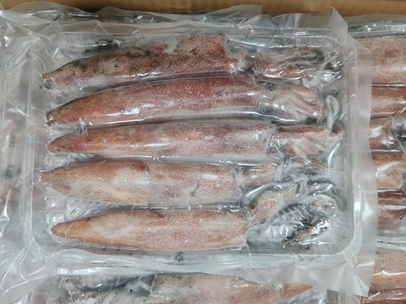 鱿鱼、北海鱿鱼、净重足一斤包装发货、灯照船捕长期有量直批
