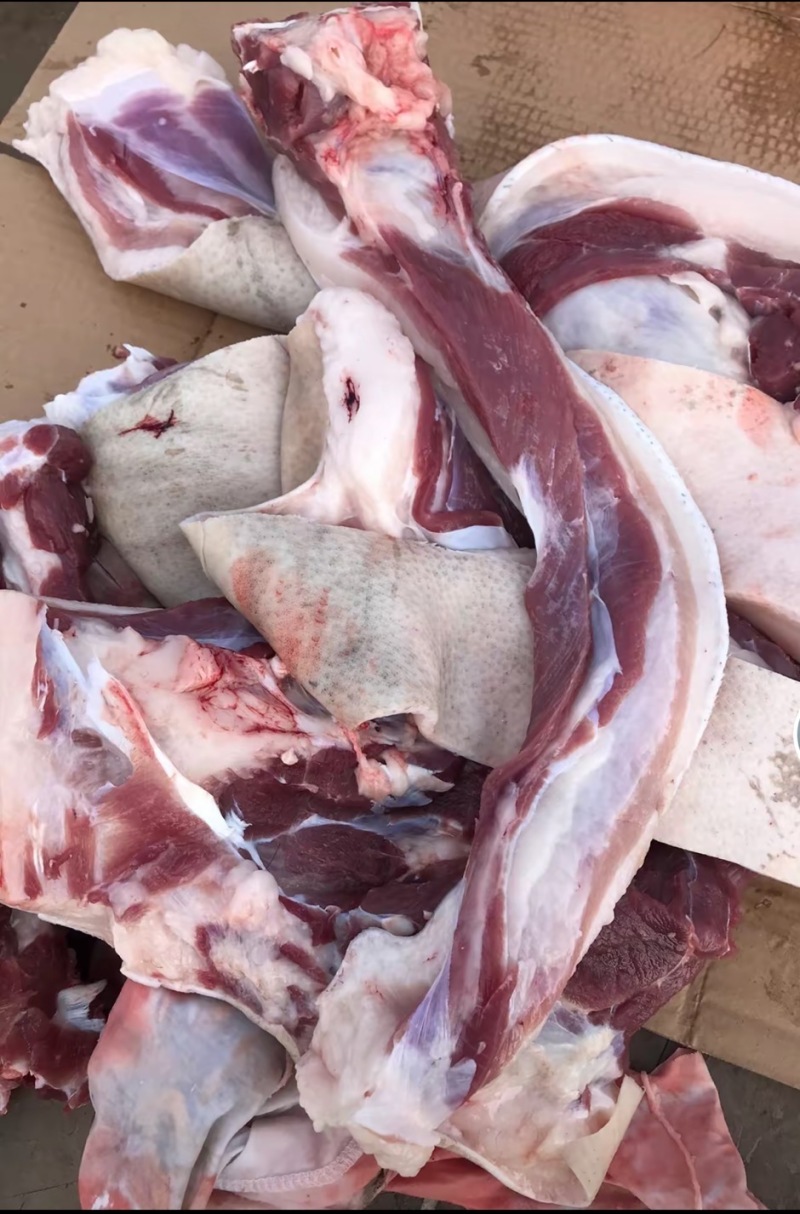 黑猪肉，农村散养土猪黑猪肉，量大从优全国可发，电话联系对
