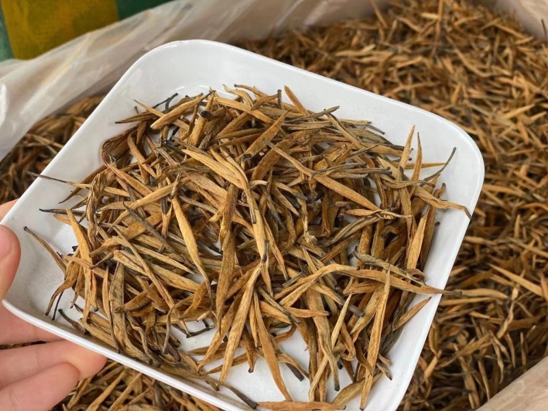 云南凤庆滇红大金针滇红金针红茶送人礼盒装500g